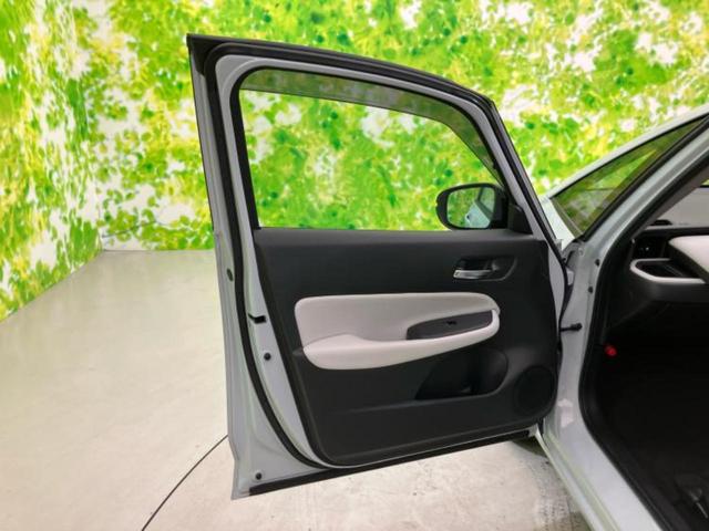 フィット ｅＨＥＶホーム　新品タイヤ／保証書／純正　９インチ　ＳＤナビ／ホンダセンシング／車線逸脱防止支援システム／シート　ハーフレザー／オートステップ／ドライブレコーダー　純正／ヘッドランプ　ＬＥＤ／ＵＳＢジャック　禁煙車（22枚目）