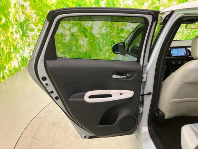 フィット ｅＨＥＶホーム　新品タイヤ／保証書／純正　９インチ　ＳＤナビ／ホンダセンシング／車線逸脱防止支援システム／シート　ハーフレザー／オートステップ／ドライブレコーダー　純正／ヘッドランプ　ＬＥＤ／ＵＳＢジャック　禁煙車（23枚目）