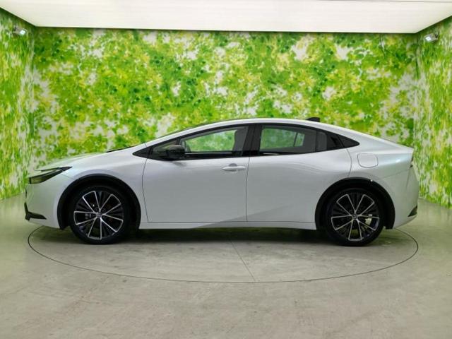 プリウス Ｚ　ガラスルーフ／保証書／ディスプレイオーディオ＋ナビ１２．３インチ／デジタルインナーミラー／トヨタセーフティセンス／エアーシート　前席／パノラミックビューモニター／車線逸脱防止支援システム　全周囲カメラ（2枚目）