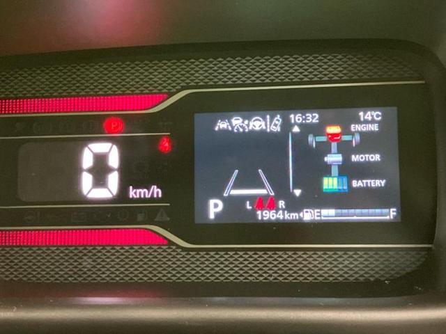 スペーシアカスタム ハイブリッドＸＳターボ　新品タイヤ／保証書／純正　９インチ　メモリーナビ／セーフティサポート（スズキ）／両側電動スライドドア／シートヒーター　前席／全方位モニター用カメラ／車線逸脱防止支援システム／ヘッドランプ　ＬＥＤ（14枚目）