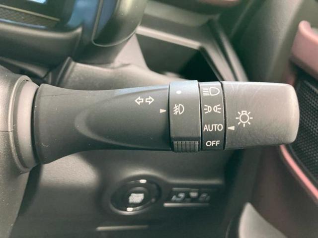 スペーシアカスタム ハイブリッドＸＳターボ　新品タイヤ／保証書／純正　９インチ　メモリーナビ／セーフティサポート（スズキ）／両側電動スライドドア／シートヒーター　前席／全方位モニター用カメラ／車線逸脱防止支援システム／ヘッドランプ　ＬＥＤ（17枚目）