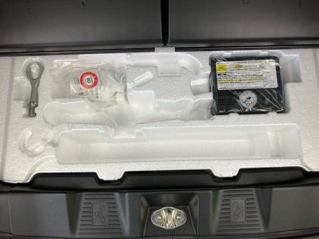 スペーシアカスタム ハイブリッドＸＳターボ　新品タイヤ／保証書／純正　９インチ　メモリーナビ／セーフティサポート（スズキ）／両側電動スライドドア／シートヒーター　前席／全方位モニター用カメラ／車線逸脱防止支援システム／ヘッドランプ　ＬＥＤ（21枚目）