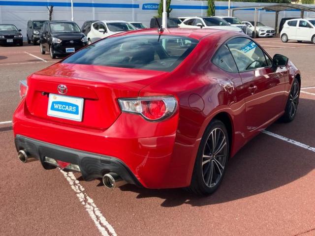 ８６ ＧＴ　新品タイヤ／社外　ＳＤナビ／ヘッドランプ　ＨＩＤ／Ｂｌｕｅｔｏｏｔｈ接続／ＥＴＣ／ＥＢＤ付ＡＢＳ／横滑り防止装置／バックモニター／フルセグＴＶ／ＤＶＤ／エアバッグ　運転席／エアバッグ　助手席（3枚目）