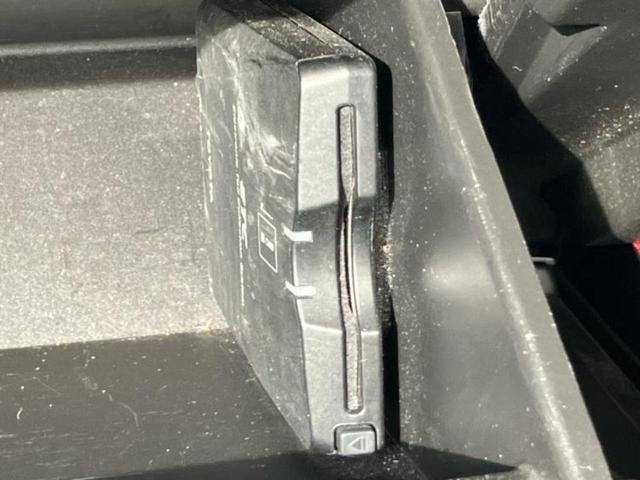 ８６ ＧＴ　新品タイヤ／社外　ＳＤナビ／ヘッドランプ　ＨＩＤ／Ｂｌｕｅｔｏｏｔｈ接続／ＥＴＣ／ＥＢＤ付ＡＢＳ／横滑り防止装置／バックモニター／フルセグＴＶ／ＤＶＤ／エアバッグ　運転席／エアバッグ　助手席（22枚目）