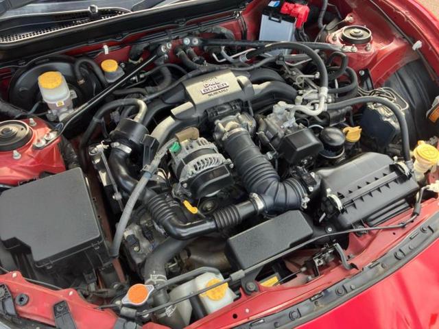 ８６ ＧＴ　新品タイヤ／社外　ＳＤナビ／ヘッドランプ　ＨＩＤ／Ｂｌｕｅｔｏｏｔｈ接続／ＥＴＣ／ＥＢＤ付ＡＢＳ／横滑り防止装置／バックモニター／フルセグＴＶ／ＤＶＤ／エアバッグ　運転席／エアバッグ　助手席（40枚目）