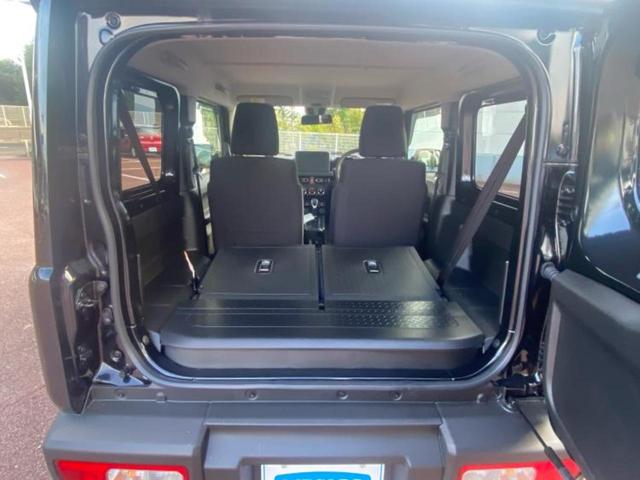 ジムニー ４ＷＤ　ＸＣ　保証書／セーフティサポート（スズキ）／シートヒーター　前席／車線逸脱防止支援システム／ヘッドランプ　ＬＥＤ／ＡＢＳ／横滑り防止装置／アイドリングストップ／クルーズコントロール／エアバッグ　運転席（19枚目）