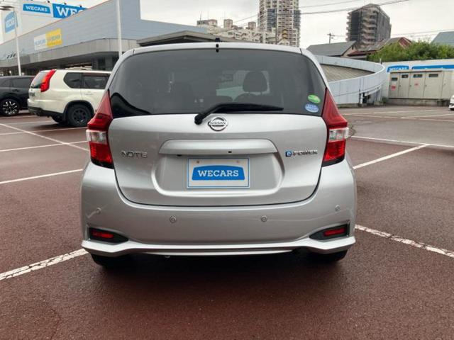 ノート eパワーB インテリジェントルームミラー/衝突安全装置/アラウンドビューモニター/車線逸脱防止支援システム/ETC/EBD付ABS/横滑り防止装置/アイドリングストップ/エアバッグ 運転席/エアバッグ 助手席(52枚目)