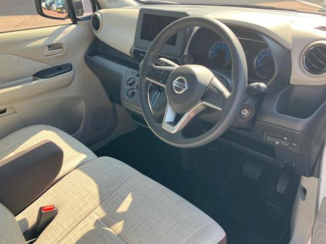 デイズ S エマージェンシーブレーキ/車線逸脱防止支援システム/EBD付ABS/アイドリングストップ/禁煙車/エアバッグ 運転席/エアバッグ 助手席/衝突安全ボディ/キーレスエントリー/パワーステアリング(4枚目)