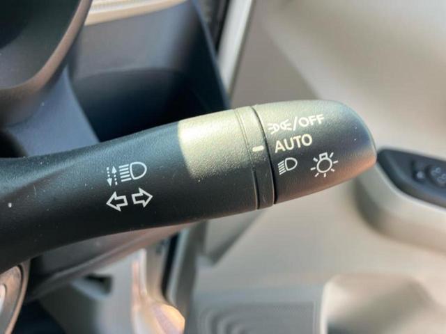 デイズ S エマージェンシーブレーキ/車線逸脱防止支援システム/EBD付ABS/アイドリングストップ/禁煙車/エアバッグ 運転席/エアバッグ 助手席/衝突安全ボディ/キーレスエントリー/パワーステアリング(11枚目)