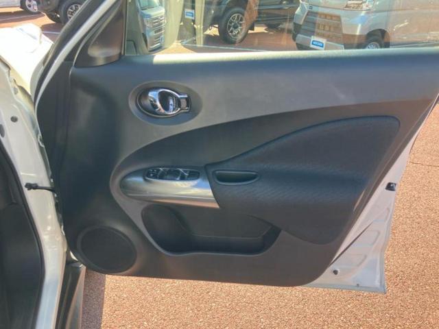 ジューク 15RX Vセレクション 新品タイヤ/保証書/純正 SDナビ/衝突安全装置/アラウンドビューモニター/車線逸脱防止支援システム/ドライブレコーダー 純正/ヘッドランプ HID/Bluetooth接続/ETC/EBD付ABS(20枚目)