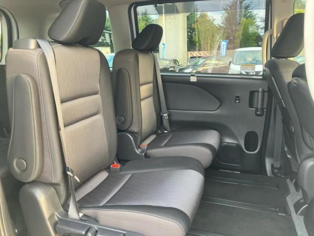 セレナ ｅパワーハイウェイスターＶ　純正　９インチ　メモリーナビ／インテリジェントルームミラー／エマージェンシーブレーキ／両側電動スライドドア／アラウンドビューモニター／車線逸脱防止支援システム／プロパイロット／ヘッドランプ　ＬＥＤ（5枚目）