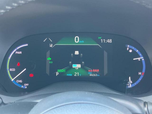 ヤリスクロス ハイブリッドZ 新品タイヤ/純正エアロ/保証書/ディスプレイオーディオ/衝突安全装置/シートヒーター/車線逸脱防止支援システム/シート ハーフレザー/ヘッドランプ LED/ETC/EBD付ABS/横滑り防止装置(13枚目)