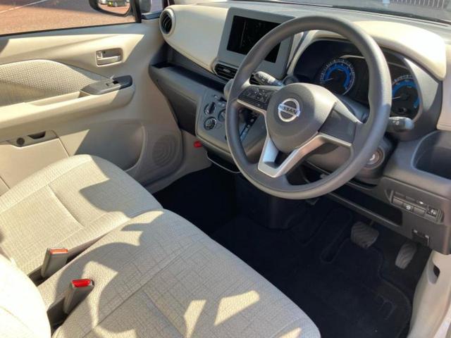 デイズ S 保証書/エマージェンシーブレーキ/車線逸脱防止支援システム/USBジャック/ABS/横滑り防止装置/アイドリングストップ/禁煙車/エアバッグ 運転席/エアバッグ 助手席/衝突安全ボディ レーンアシスト(4枚目)