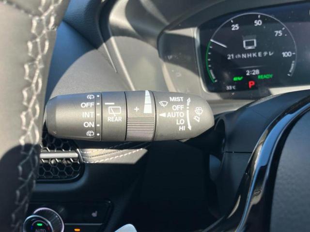 ZR-V eHEV Z 保証書/ディスプレイオーディオ+ナビ9インチ/ホンダセンシング/シートヒーター 前席/マルチビューカメラシステム/車線逸脱防止支援システム/シート フルレザー/電動バックドア/登録済未使用車 革シート(18枚目)