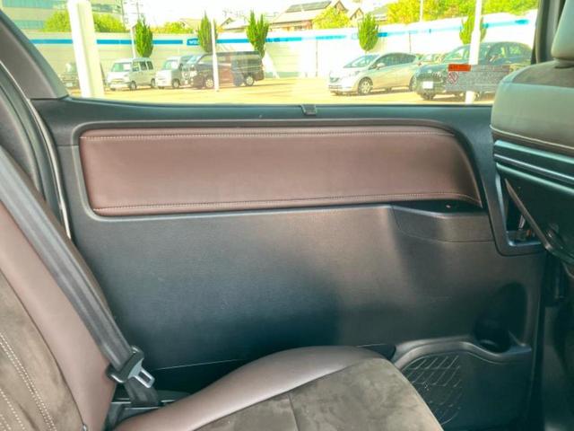 エスクァイア ハイブリッドＧｉプレミアムパッケージ　新品タイヤ／保証書／純正　１０インチ　ＳＤナビ／フリップダウンモニター／トヨタセーフティセンス／両側電動スライドドア／シートヒーター　前席／車線逸脱防止支援システム／シート　ハーフレザー　バックカメラ（23枚目）