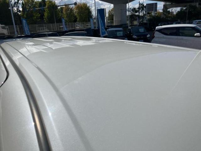 エスクァイア ハイブリッドＧｉプレミアムパッケージ　新品タイヤ／保証書／純正　１０インチ　ＳＤナビ／フリップダウンモニター／トヨタセーフティセンス／両側電動スライドドア／シートヒーター　前席／車線逸脱防止支援システム／シート　ハーフレザー　バックカメラ（61枚目）