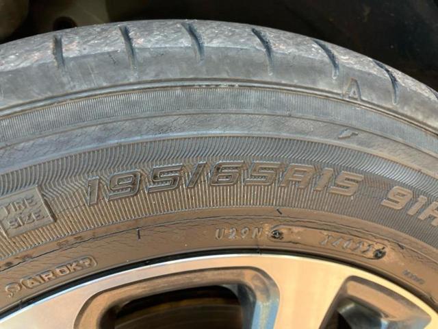 エスクァイア ハイブリッドＧｉプレミアムパッケージ　新品タイヤ／保証書／純正　１０インチ　ＳＤナビ／フリップダウンモニター／トヨタセーフティセンス／両側電動スライドドア／シートヒーター　前席／車線逸脱防止支援システム／シート　ハーフレザー　バックカメラ（64枚目）