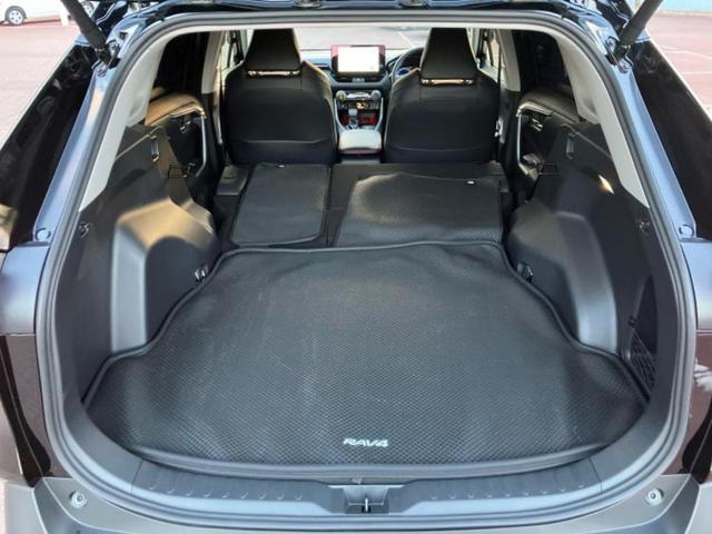 RAV4 4WDアドベンチャーオフロードパッケージ2 保証書/ディスプレイオーディオ+ナビ10インチ/デジタルインナーミラー/トヨタセーフティセンス/シートヒーター 前席/パノラミックビューモニター/車線逸脱防止支援システム/シート 合皮 全周囲カメラ(19枚目)
