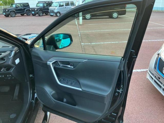 RAV4 4WDアドベンチャーオフロードパッケージ2 保証書/ディスプレイオーディオ+ナビ10インチ/デジタルインナーミラー/トヨタセーフティセンス/シートヒーター 前席/パノラミックビューモニター/車線逸脱防止支援システム/シート 合皮 全周囲カメラ(20枚目)