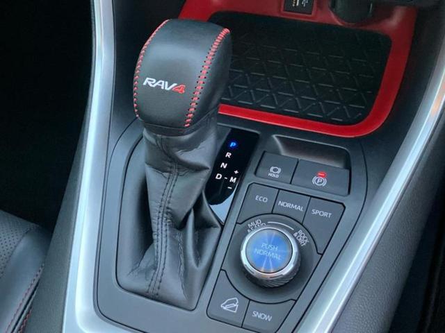 RAV4 4WDアドベンチャーオフロードパッケージ2 保証書/ディスプレイオーディオ+ナビ10インチ/デジタルインナーミラー/トヨタセーフティセンス/シートヒーター 前席/パノラミックビューモニター/車線逸脱防止支援システム/シート 合皮 全周囲カメラ(25枚目)