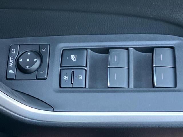 RAV4 4WDアドベンチャーオフロードパッケージ2 保証書/ディスプレイオーディオ+ナビ10インチ/デジタルインナーミラー/トヨタセーフティセンス/シートヒーター 前席/パノラミックビューモニター/車線逸脱防止支援システム/シート 合皮 全周囲カメラ(30枚目)