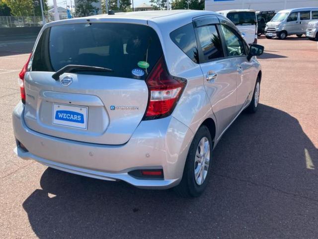 ノート ｅパワーＢ　新品タイヤ／インテリジェントルームミラー／エマージェンシーブレーキ／車線逸脱防止支援システム／ＥＴＣ／ＥＢＤ付ＡＢＳ／横滑り防止装置／アイドリングストップ／エアバッグ　運転席／エアバッグ　助手席（3枚目）