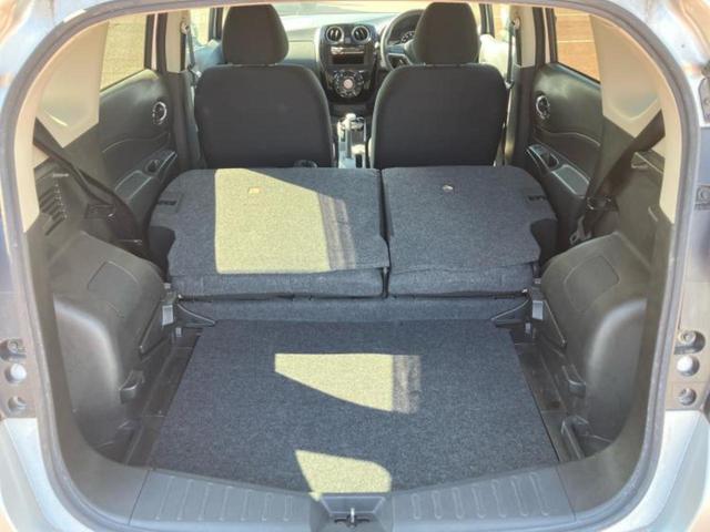 ノート ｅパワーＢ　新品タイヤ／インテリジェントルームミラー／エマージェンシーブレーキ／車線逸脱防止支援システム／ＥＴＣ／ＥＢＤ付ＡＢＳ／横滑り防止装置／アイドリングストップ／エアバッグ　運転席／エアバッグ　助手席（19枚目）