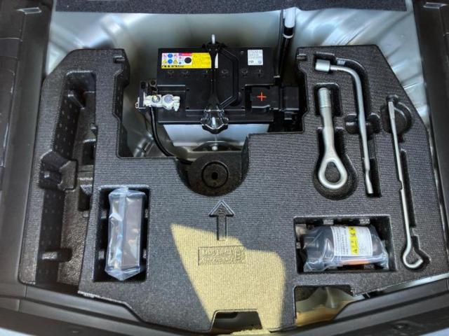 ノート ｅパワーＢ　新品タイヤ／インテリジェントルームミラー／エマージェンシーブレーキ／車線逸脱防止支援システム／ＥＴＣ／ＥＢＤ付ＡＢＳ／横滑り防止装置／アイドリングストップ／エアバッグ　運転席／エアバッグ　助手席（24枚目）