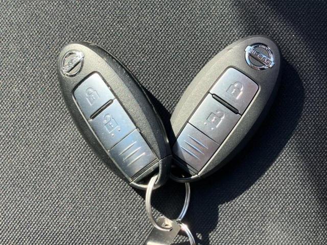 ノート ｅパワーＢ　新品タイヤ／インテリジェントルームミラー／エマージェンシーブレーキ／車線逸脱防止支援システム／ＥＴＣ／ＥＢＤ付ＡＢＳ／横滑り防止装置／アイドリングストップ／エアバッグ　運転席／エアバッグ　助手席（35枚目）