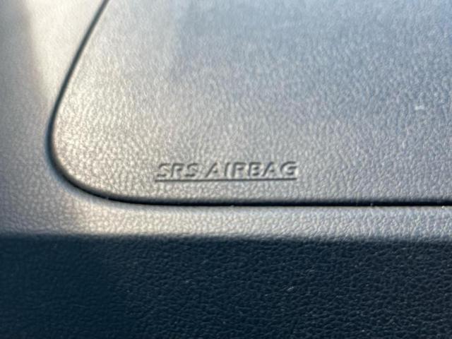 ノート ｅパワーＢ　新品タイヤ／インテリジェントルームミラー／エマージェンシーブレーキ／車線逸脱防止支援システム／ＥＴＣ／ＥＢＤ付ＡＢＳ／横滑り防止装置／アイドリングストップ／エアバッグ　運転席／エアバッグ　助手席（42枚目）