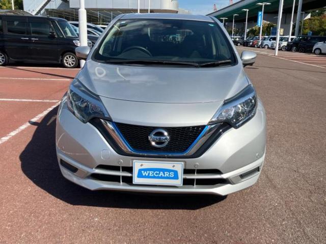 ノート ｅパワーＢ　新品タイヤ／インテリジェントルームミラー／エマージェンシーブレーキ／車線逸脱防止支援システム／ＥＴＣ／ＥＢＤ付ＡＢＳ／横滑り防止装置／アイドリングストップ／エアバッグ　運転席／エアバッグ　助手席（43枚目）