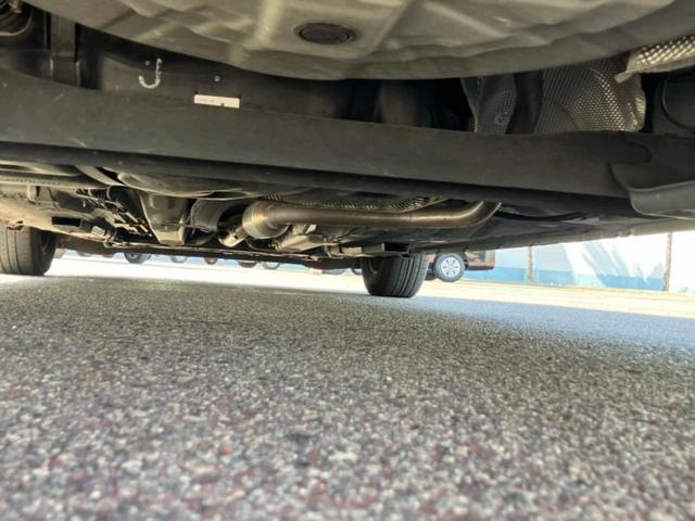 ノート ｅパワーＢ　新品タイヤ／インテリジェントルームミラー／エマージェンシーブレーキ／車線逸脱防止支援システム／ＥＴＣ／ＥＢＤ付ＡＢＳ／横滑り防止装置／アイドリングストップ／エアバッグ　運転席／エアバッグ　助手席（45枚目）