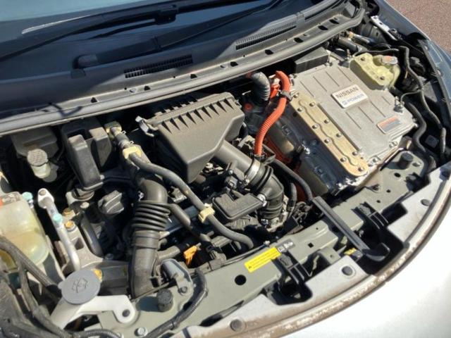ノート ｅパワーＢ　新品タイヤ／インテリジェントルームミラー／エマージェンシーブレーキ／車線逸脱防止支援システム／ＥＴＣ／ＥＢＤ付ＡＢＳ／横滑り防止装置／アイドリングストップ／エアバッグ　運転席／エアバッグ　助手席（48枚目）
