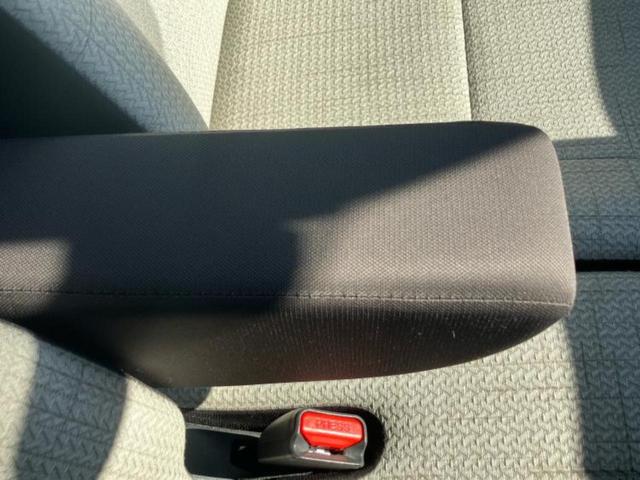 デイズ Ｓ　新品タイヤ／保証書／エマージェンシーブレーキ／ＵＳＢジャック／ＡＢＳ／横滑り防止装置／アイドリングストップ／禁煙車／エアバッグ　運転席／エアバッグ　助手席／衝突安全ボディ／パワーウインドウ　記録簿（27枚目）