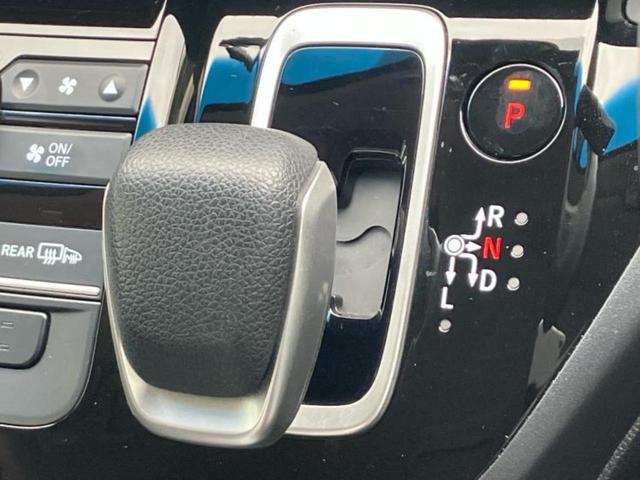 フリードハイブリッド ハイブリッドGホンダセンシング 純正 9インチ ナビ/フリップダウンモニター 純正 9インチ/衝突安全装置/両側電動スライドドア/シートヒーター 前席/車線逸脱防止支援システム/ヘッドランプ LED/ETC/EBD付ABS(18枚目)