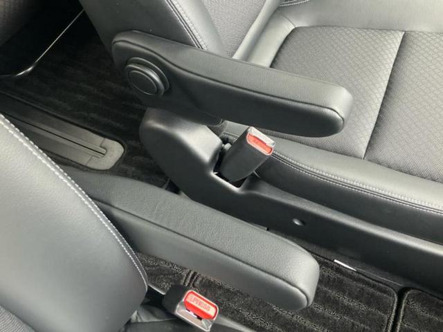 フリードハイブリッド ハイブリッドGホンダセンシング 純正 9インチ ナビ/フリップダウンモニター 純正 9インチ/衝突安全装置/両側電動スライドドア/シートヒーター 前席/車線逸脱防止支援システム/ヘッドランプ LED/ETC/EBD付ABS(29枚目)