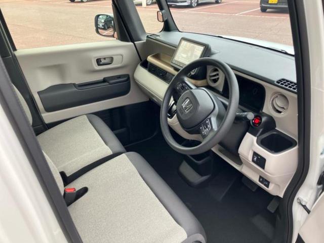 N-BOX ヒョウジュン 保証書/純正 8インチ ナビ/ホンダセンシング/電動スライドドア/シートヒーター 前席/車線逸脱防止支援システム/登録済未使用車/ヘッドランプ LED/Bluetooth接続/EBD付ABS 禁煙車(4枚目)