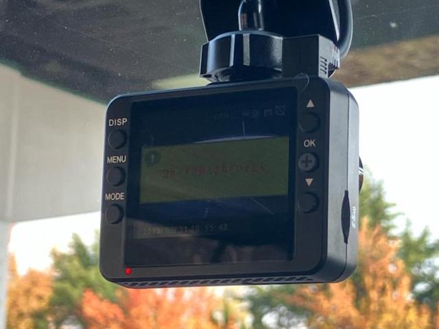 ＷＥＣＡＲＳでは各商談席に大型モニターをご用意しております！見やすい大画面でゆったりと全国の在庫をご覧いただけます！是非ご来店お待ちしております！