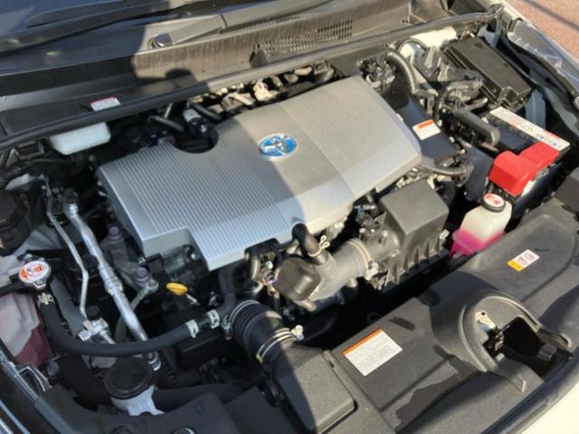 プリウス Ｓ　純正　ナビ／トヨタセーフティセンス／車線逸脱防止支援システム／ヘッドランプ　ＬＥＤ／Ｂｌｕｅｔｏｏｔｈ接続／ＥＢＤ付ＡＢＳ／横滑り防止装置／アイドリングストップ／バックモニター／フルセグＴＶ（47枚目）