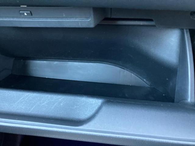 ヴォクシー ハイブリッドS-Z 新品タイヤ/モデリスタエアロ/保証書/ディスプレイオーディオ+ナビ10.5インチ/フリップダウンモニター 純正 14インチ/デジタルインナーミラー/トヨタセーフティセンス 衝突被害軽減システム(42枚目)