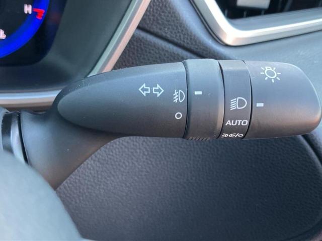 カローラクロス ハイブリッドＺ　新品タイヤ／純正エアロ／保証書／ディスプレイオーディオ＋ナビ／トヨタセーフティセンス／シートヒーター／パノラミックビューモニター／車線逸脱防止支援システム／シート　ハーフレザー／電動バックドア　ＥＴＣ（17枚目）