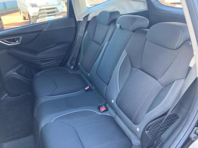 フォレスター ４ＷＤアドバンス　新品タイヤ／保証書／純正　８インチ　ＳＤナビ／デジタルインナーミラー／衝突安全装置／シートヒーター／車線逸脱防止支援システム／シート　ハーフレザー／電動バックドア／ドライブレコーダー　前後　電動シート（7枚目）