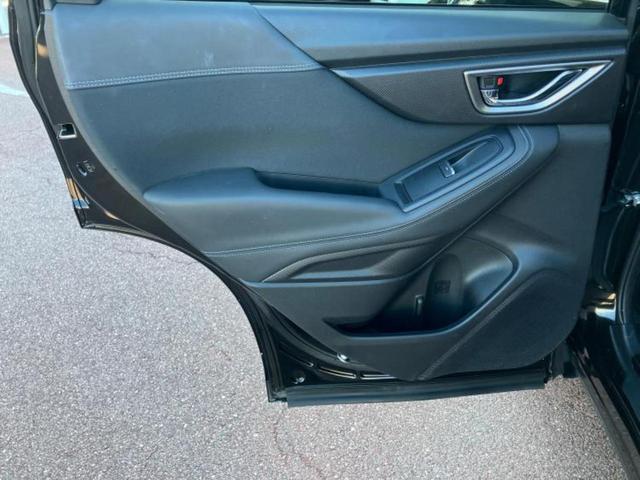 フォレスター ４ＷＤアドバンス　新品タイヤ／保証書／純正　８インチ　ＳＤナビ／デジタルインナーミラー／衝突安全装置／シートヒーター／車線逸脱防止支援システム／シート　ハーフレザー／電動バックドア／ドライブレコーダー　前後　電動シート（23枚目）