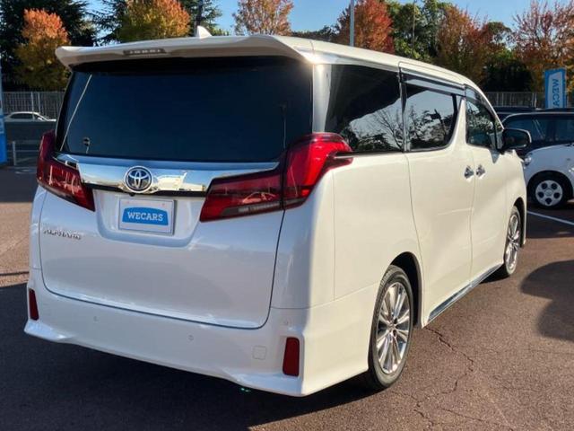 アルファード Ｓタイプゴールド　新品タイヤ／保証書／ディスプレイオーディオ＋ナビ９インチ／トヨタセーフティセンス／両側電動スライドドア／車線逸脱防止支援システム／シート　ハーフレザー／電動バックドア／ヘッドランプ　ＬＥＤ　ＤＶＤ再生（3枚目）