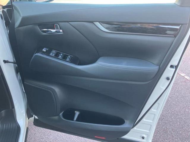 アルファード Ｓタイプゴールド　新品タイヤ／保証書／ディスプレイオーディオ＋ナビ９インチ／トヨタセーフティセンス／両側電動スライドドア／車線逸脱防止支援システム／シート　ハーフレザー／電動バックドア／ヘッドランプ　ＬＥＤ　ＤＶＤ再生（22枚目）