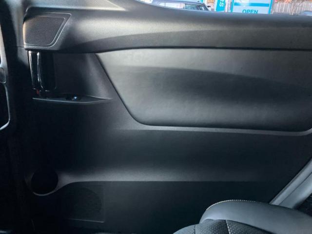 アルファード Ｓタイプゴールド　新品タイヤ／保証書／ディスプレイオーディオ＋ナビ９インチ／トヨタセーフティセンス／両側電動スライドドア／車線逸脱防止支援システム／シート　ハーフレザー／電動バックドア／ヘッドランプ　ＬＥＤ　ＤＶＤ再生（23枚目）