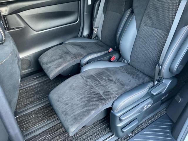 アルファード Ｓタイプゴールド　新品タイヤ／保証書／ディスプレイオーディオ＋ナビ９インチ／トヨタセーフティセンス／両側電動スライドドア／車線逸脱防止支援システム／シート　ハーフレザー／電動バックドア／ヘッドランプ　ＬＥＤ　ＤＶＤ再生（26枚目）