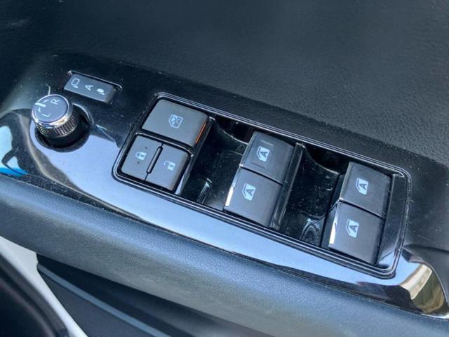 アルファード Ｓタイプゴールド　新品タイヤ／保証書／ディスプレイオーディオ＋ナビ９インチ／トヨタセーフティセンス／両側電動スライドドア／車線逸脱防止支援システム／シート　ハーフレザー／電動バックドア／ヘッドランプ　ＬＥＤ　ＤＶＤ再生（34枚目）