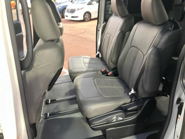 ヴォクシー ＺＳキラメキ２　保証書／純正　１０インチ　ＳＤナビ／衝突安全装置／両側電動スライドドア／車線逸脱防止支援システム／ドライブレコーダー　前後／ヘッドランプ　ＬＥＤ／Ｂｌｕｅｔｏｏｔｈ接続／ＥＴＣ／ＥＢＤ付ＡＢＳ　記録簿（8枚目）