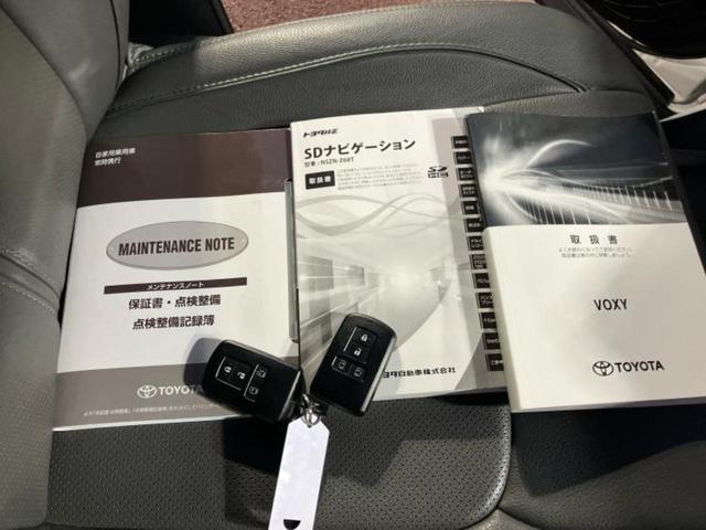 ヴォクシー ＺＳキラメキ２　保証書／純正　１０インチ　ＳＤナビ／衝突安全装置／両側電動スライドドア／車線逸脱防止支援システム／ドライブレコーダー　前後／ヘッドランプ　ＬＥＤ／Ｂｌｕｅｔｏｏｔｈ接続／ＥＴＣ／ＥＢＤ付ＡＢＳ　記録簿（37枚目）